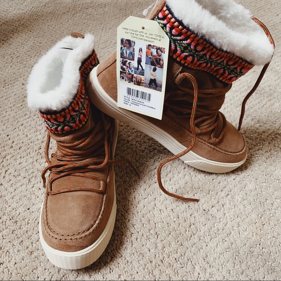⬇️$65. NWT TOMS ALPINE FUR BOOT tan TOFFEE sz 6 - Picture 3 of 8